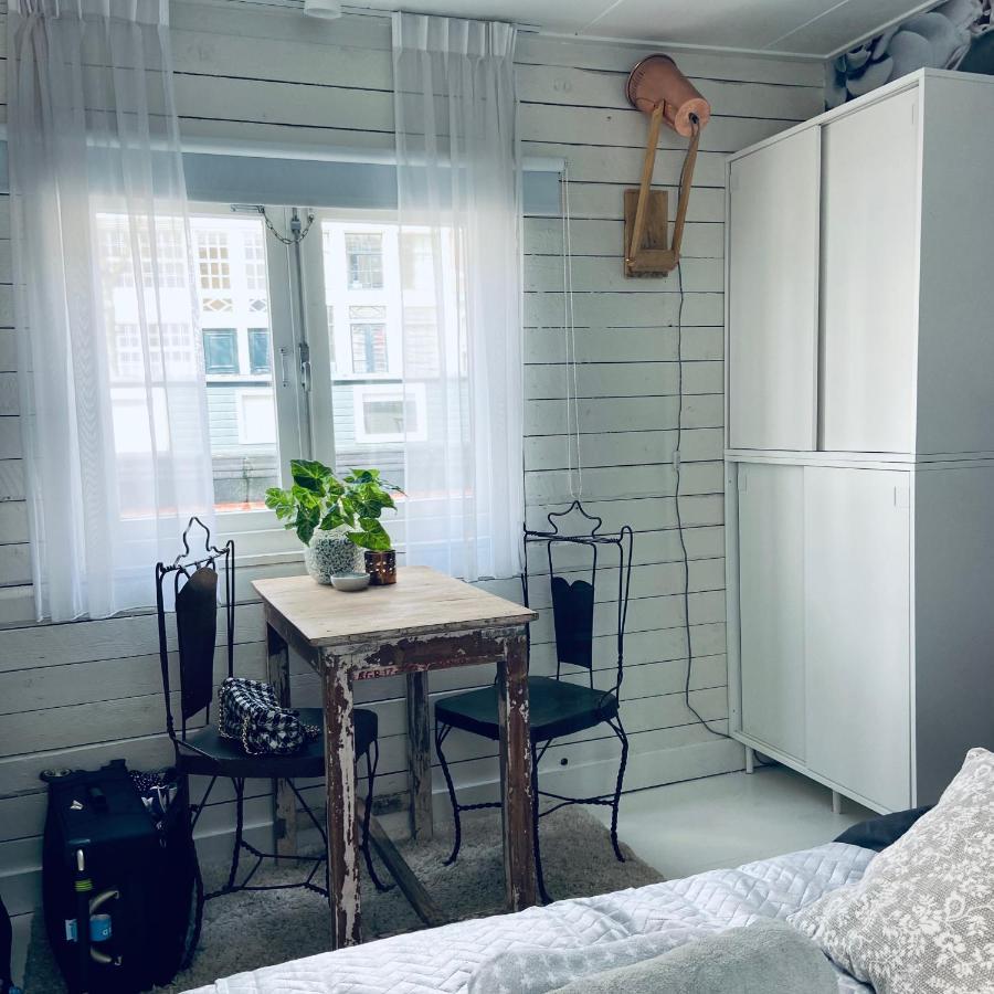 Bed and Breakfast Houseboat Bonnie Amsterdam Zewnętrze zdjęcie